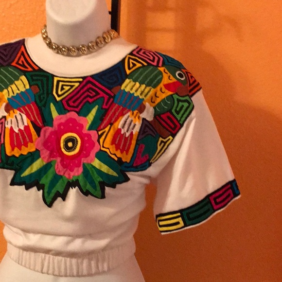 Embroidered Multicolored Elastic Waist Crop Top - Picture 4 of 6